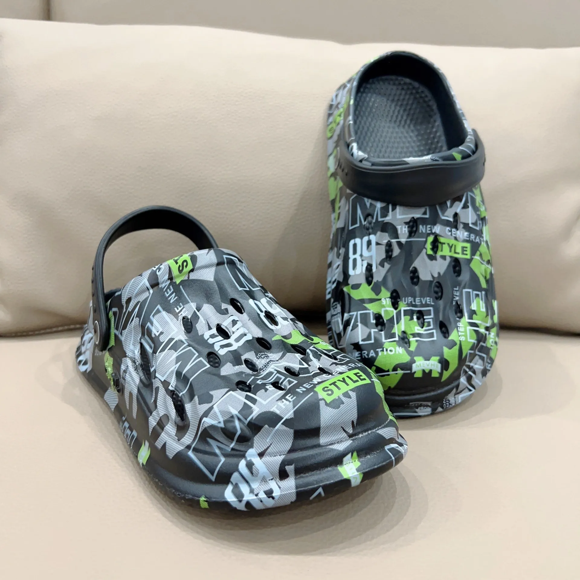 Nuove Ciabatte da Uomo Taglie  - Men'S Shoes With Velcro recensione e prezzo