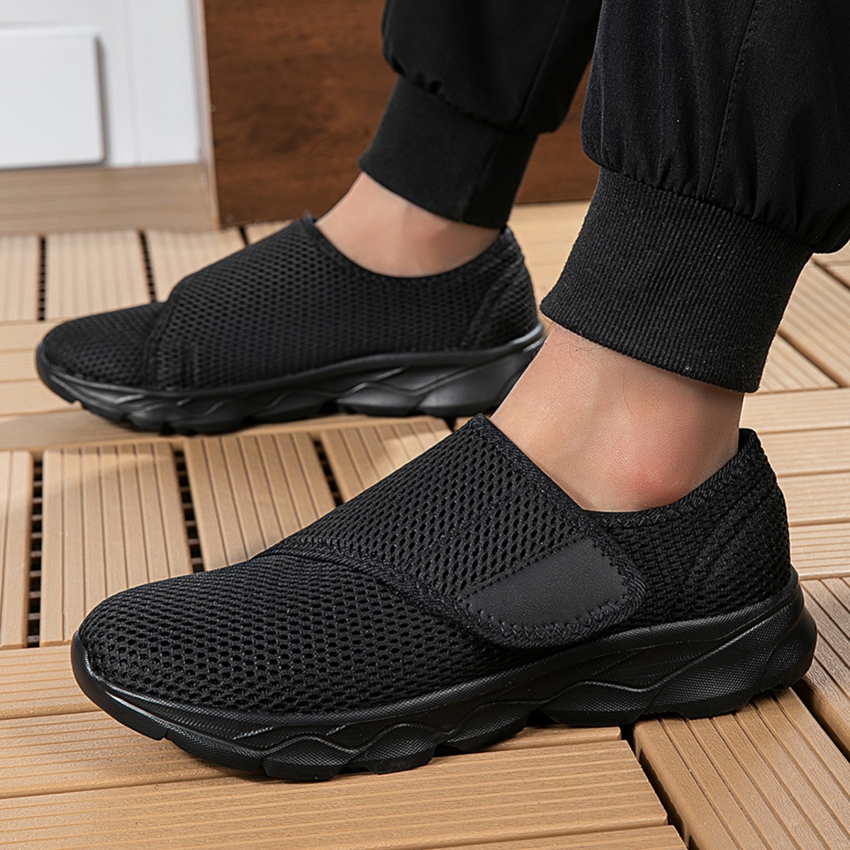 Nuove Scarpe da Passeggio per  - Men'S Shoes With Velcro recensione e prezzo