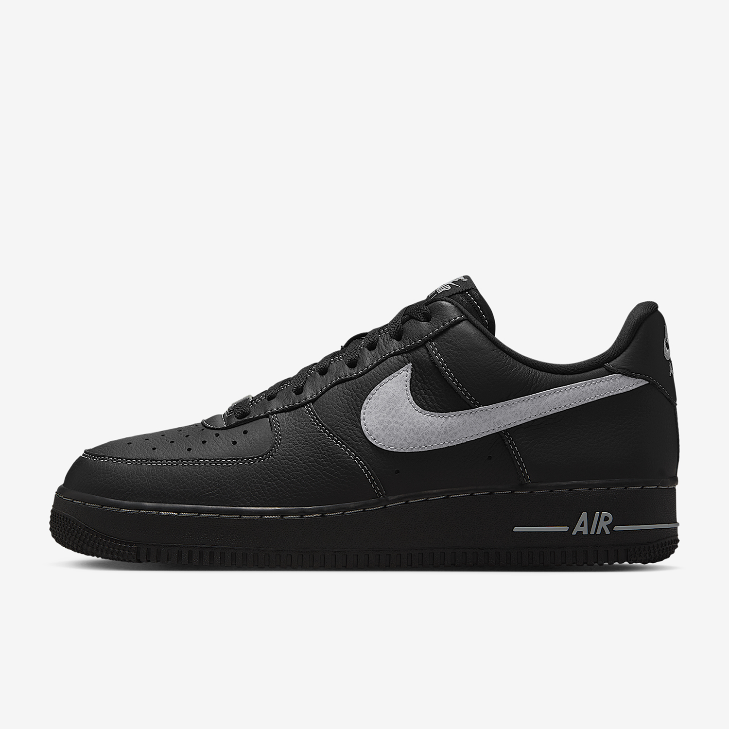 Nike Authentic AIR FORCE 1 07  - Men'S Shoes Nike Air Force recensione e prezzo